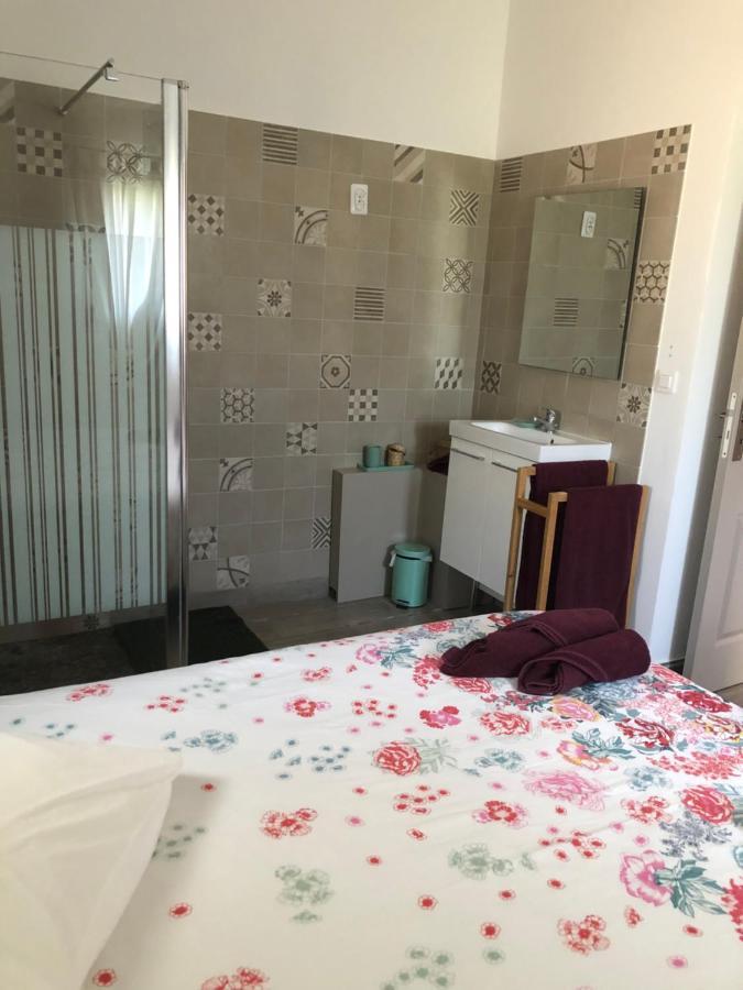 Le Gite Au Calme D'Aubignan 4 Personnes, 1 Chambre Exterior photo